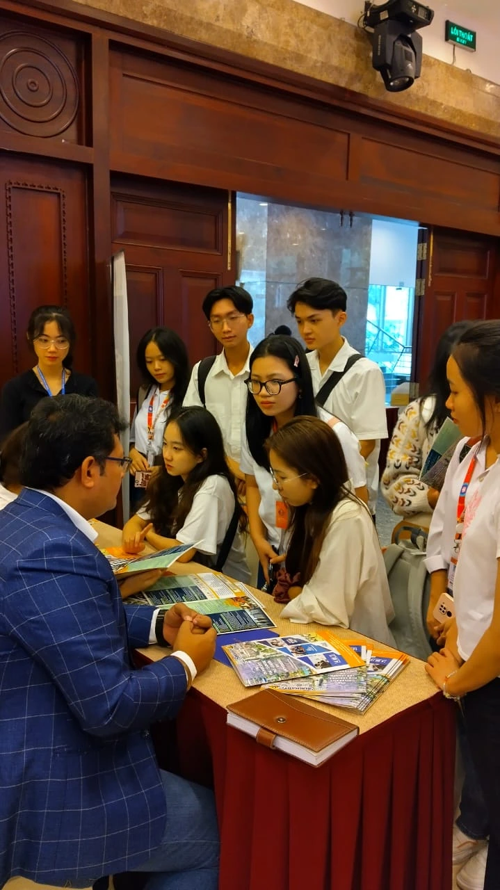 Student Counselling: Conversations About Higher Education